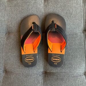 NWT Havaianas Orange Black Men's Flip Flops 9/10